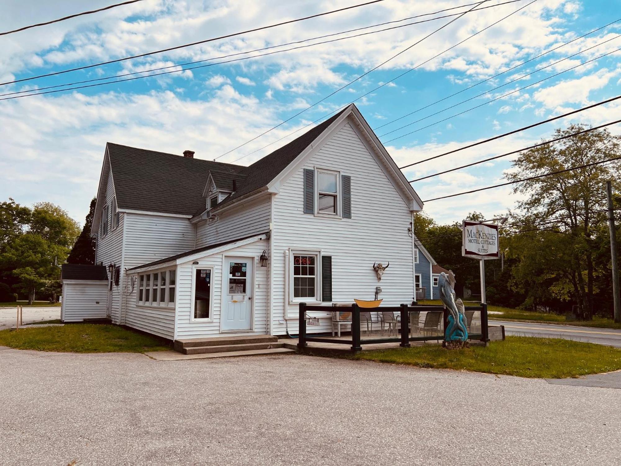 Mackenzie Motel & Cottages Shelburne Extérieur photo