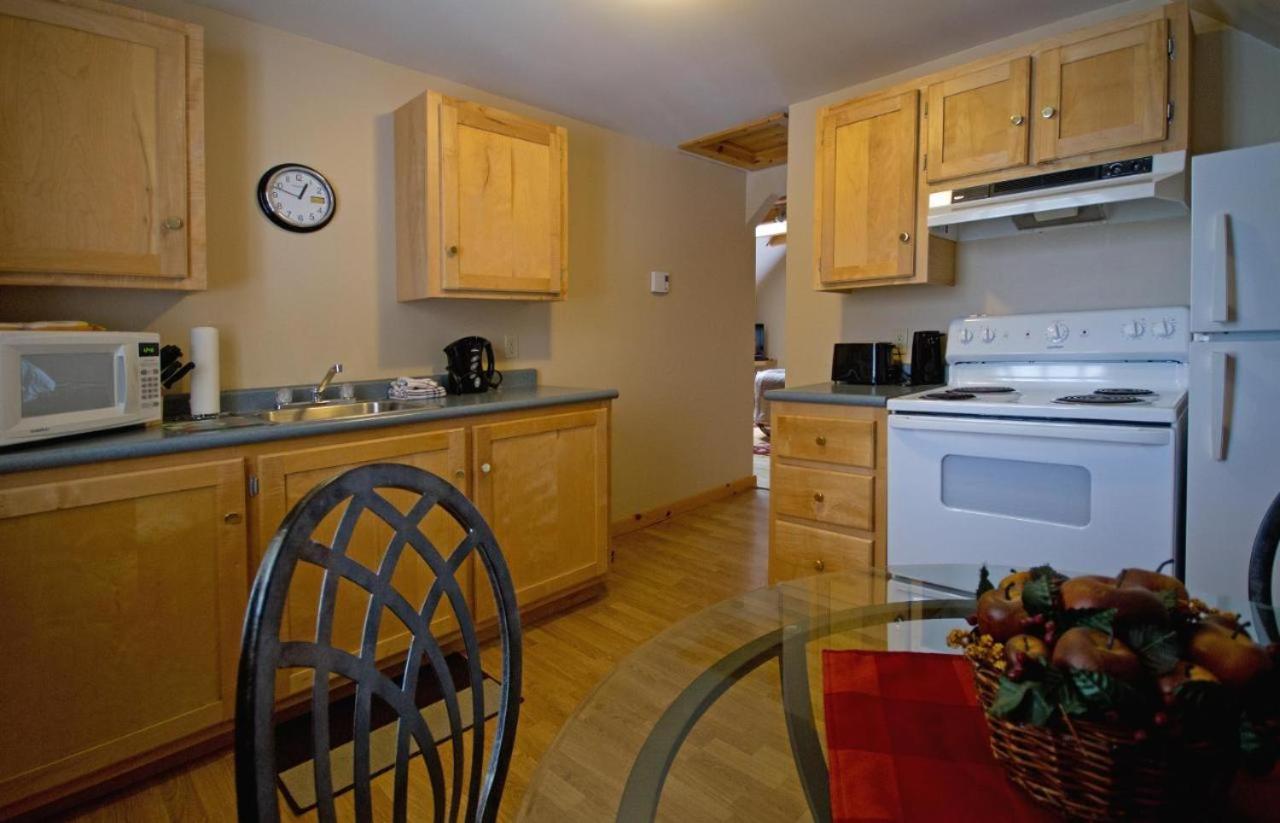 Mackenzie Motel & Cottages Shelburne Extérieur photo