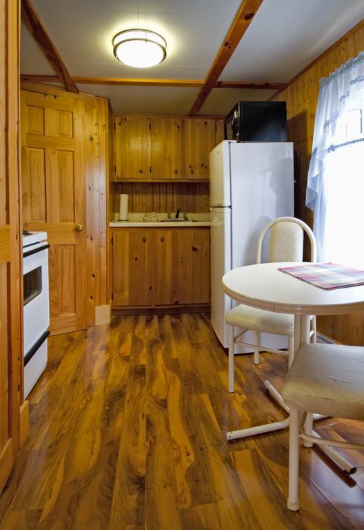 Mackenzie Motel & Cottages Shelburne Extérieur photo