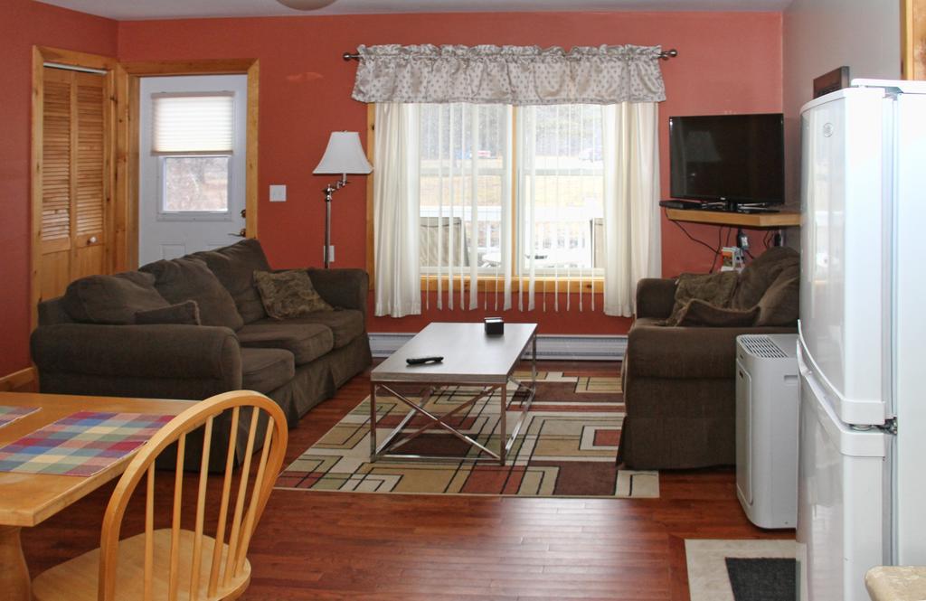 Mackenzie Motel & Cottages Shelburne Extérieur photo